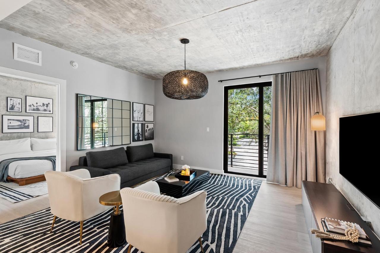 Pretty Rola 201 Luxury 1B1B W King Bed At Downtown Fort Lauderdale Bagian luar foto