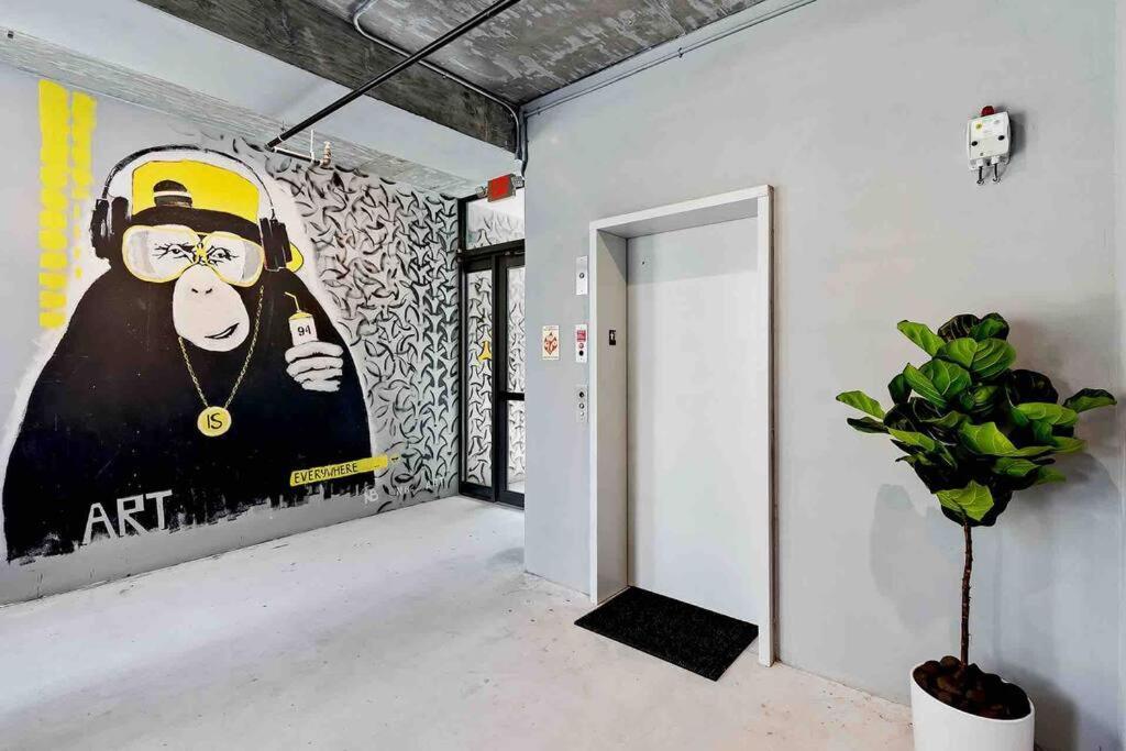 Pretty Rola 201 Luxury 1B1B W King Bed At Downtown Fort Lauderdale Bagian luar foto